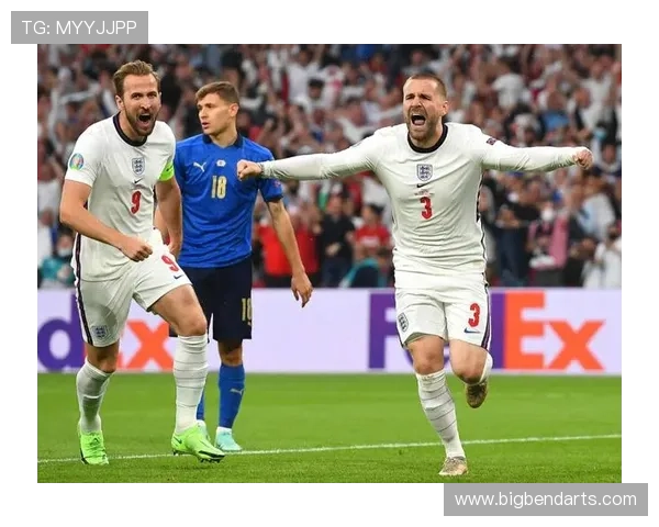 英格兰世界杯四强成就历史，表现稳健引发全球关注解析