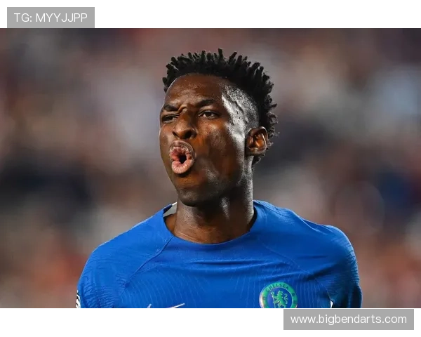 切尔西阵容豪华进攻问题逐步显现,赛季中期表现受到考验