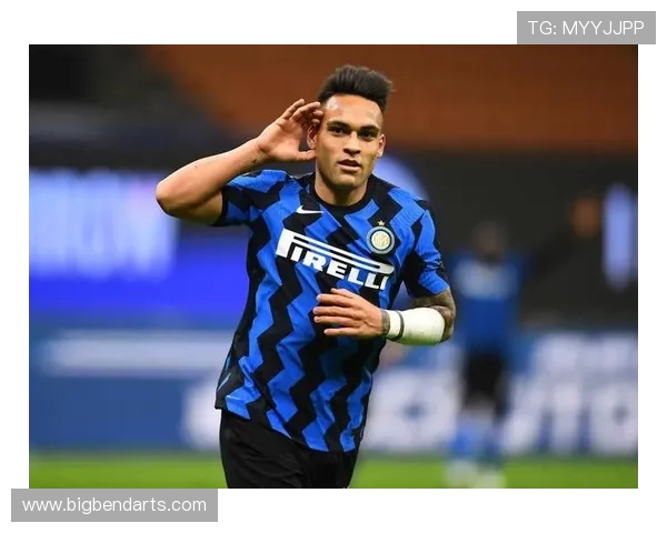 多特防线不稳定问题持续存在,对关键赛事的胜负格局已产生影响。 多特防线不稳定问题持续存在,对关键赛事的胜负格局已产生影响。